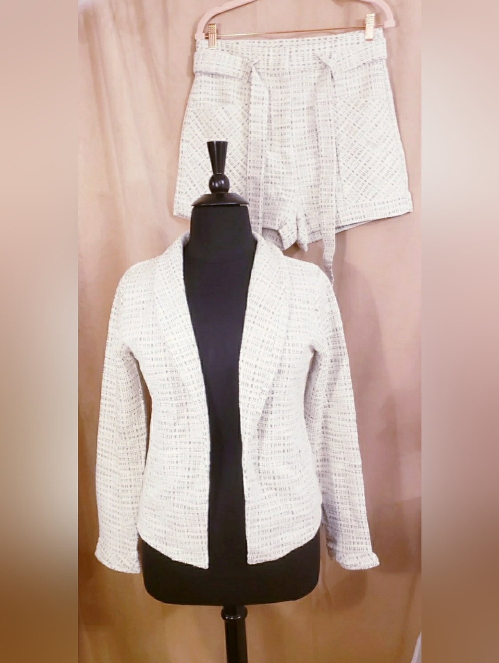 2 Piece Woven Tweed Ivory Women’s Summer Jacket & Short Set - Picture 2 of 10